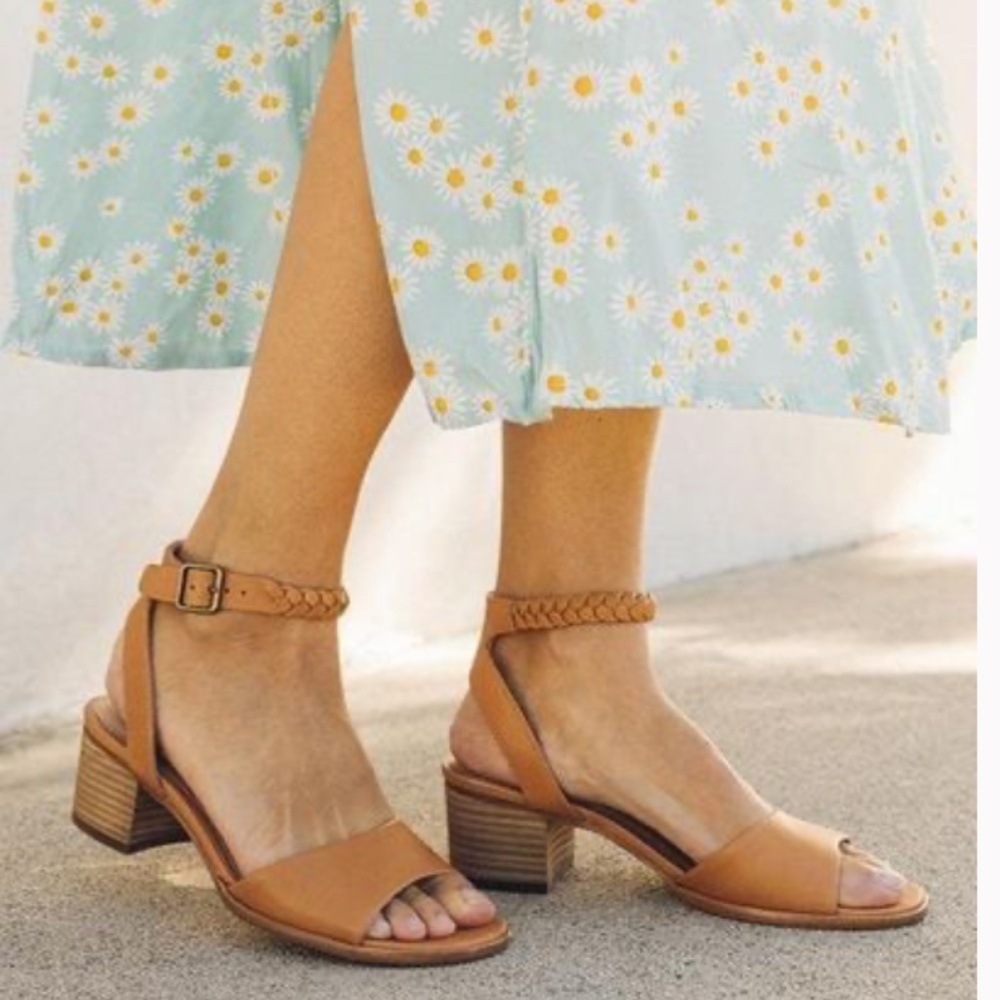 NEW Soludos Women's Lucia Mid heel Leather Sandals in Natural 7.5